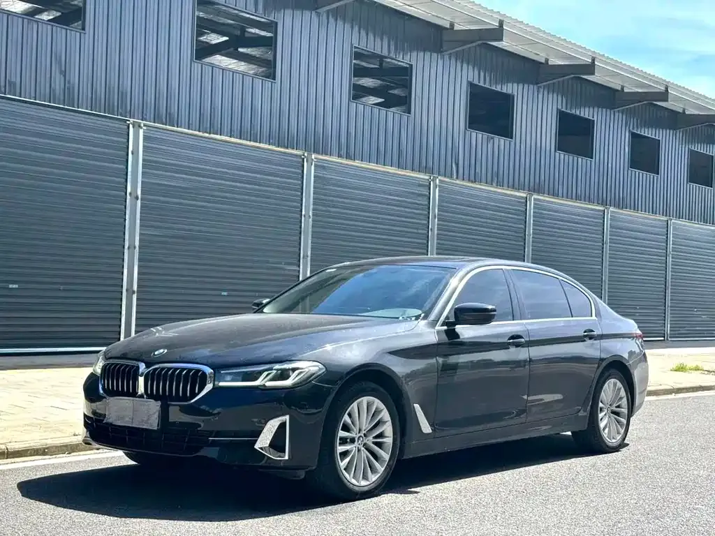 BMW 5 Series — фото 2
