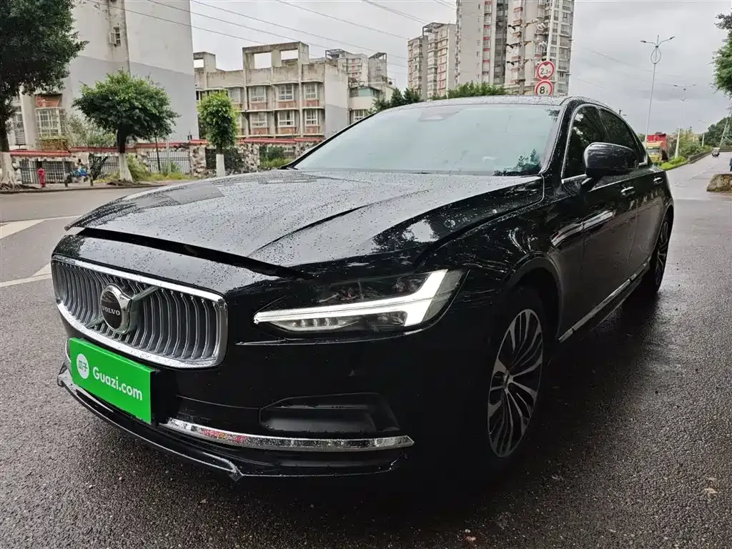 Volvo S90 — фото 1