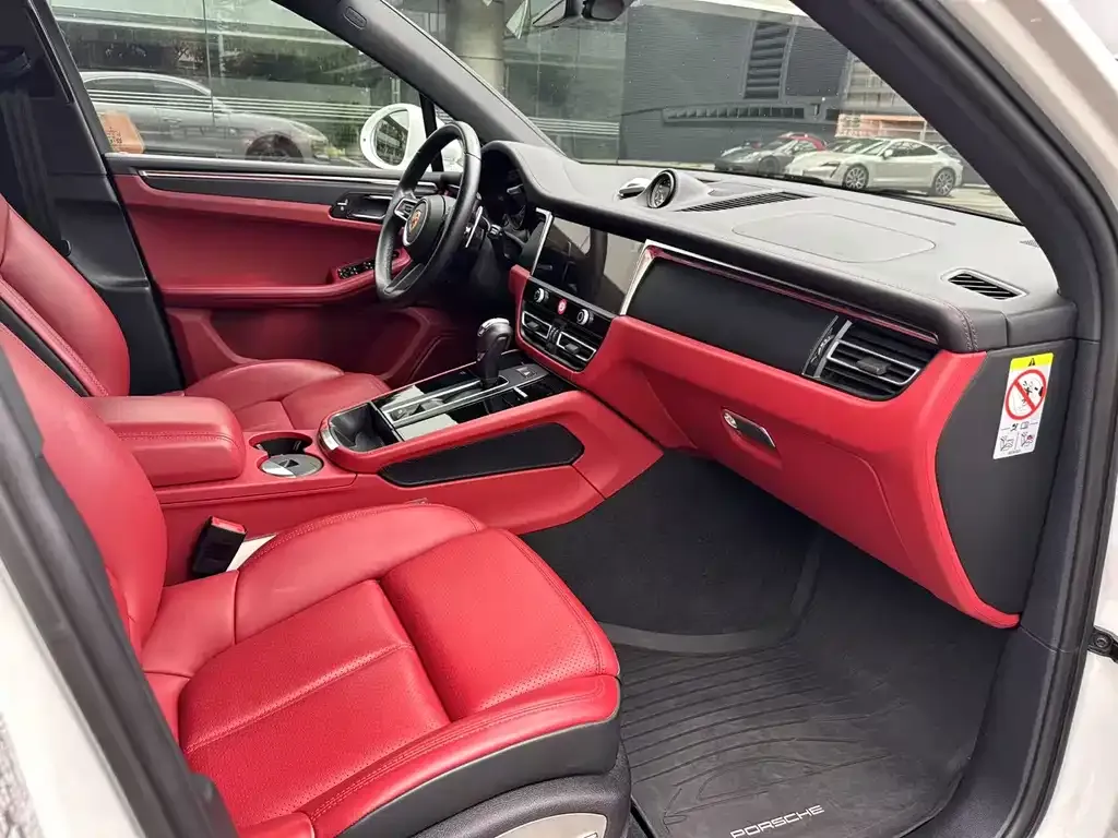 Porsche Macan — фото 10