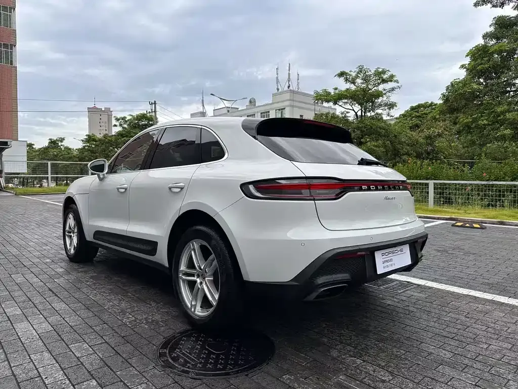 Porsche Macan — фото 5