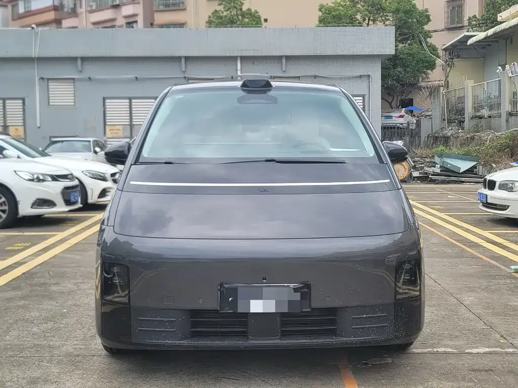 Li Auto MEGA — фото 2