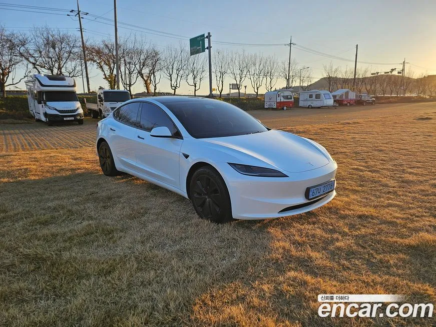 Tesla Model 3 — фото 3