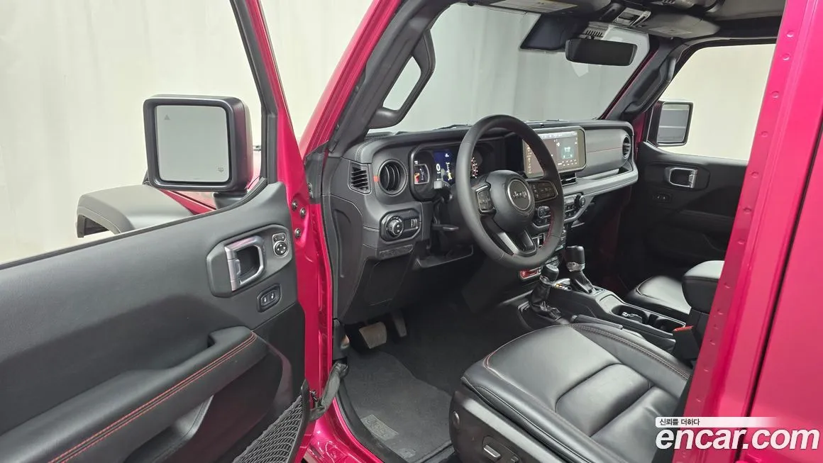 Jeep Wrangler — фото 10