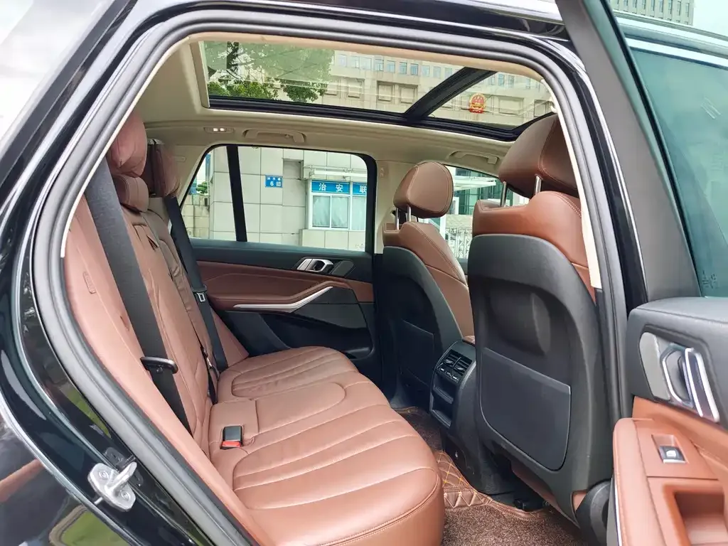 BMW X5 (Import) — фото 8