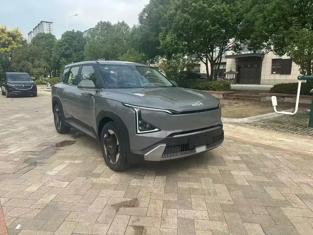 Kia EV5 — фото 1