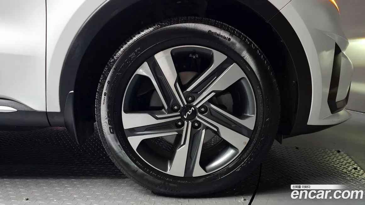 Kia Sorento — фото 5