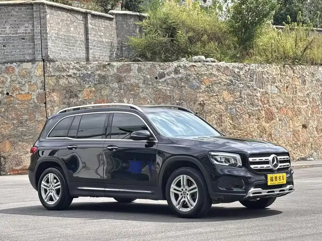 Mercedes-Benz GLB — фото 3