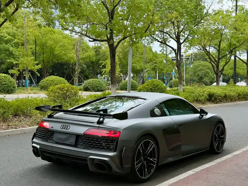 Audi R8 — фото 5