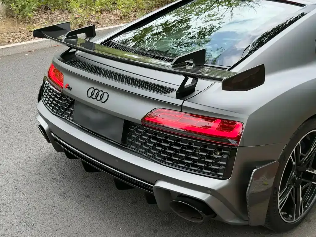 Audi R8 — фото 8