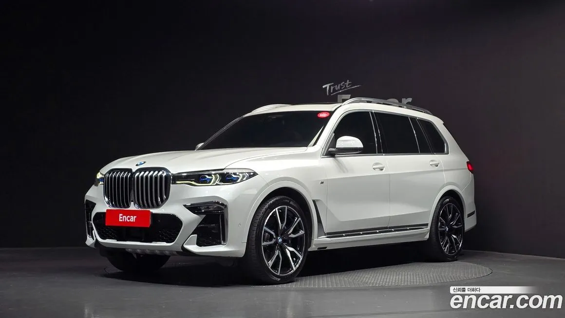BMW X7 — фото 1
