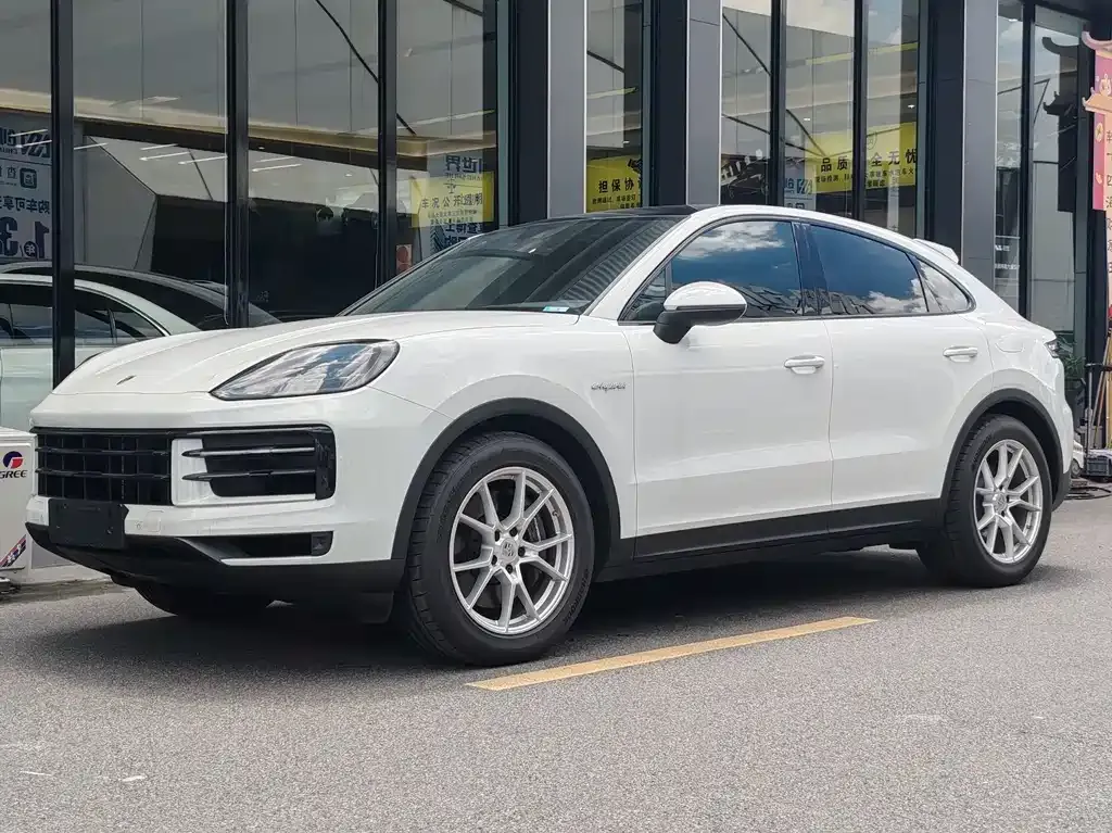 Porsche Cayenne Hybrid — фото 1