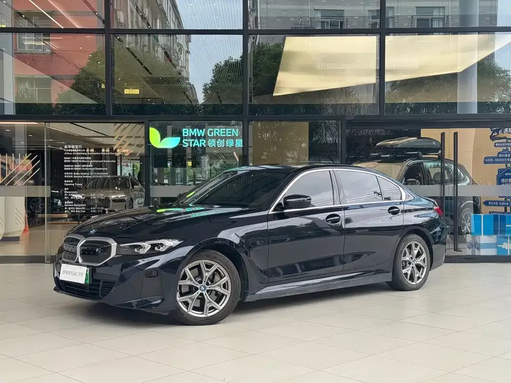 BMW i3 — фото 1