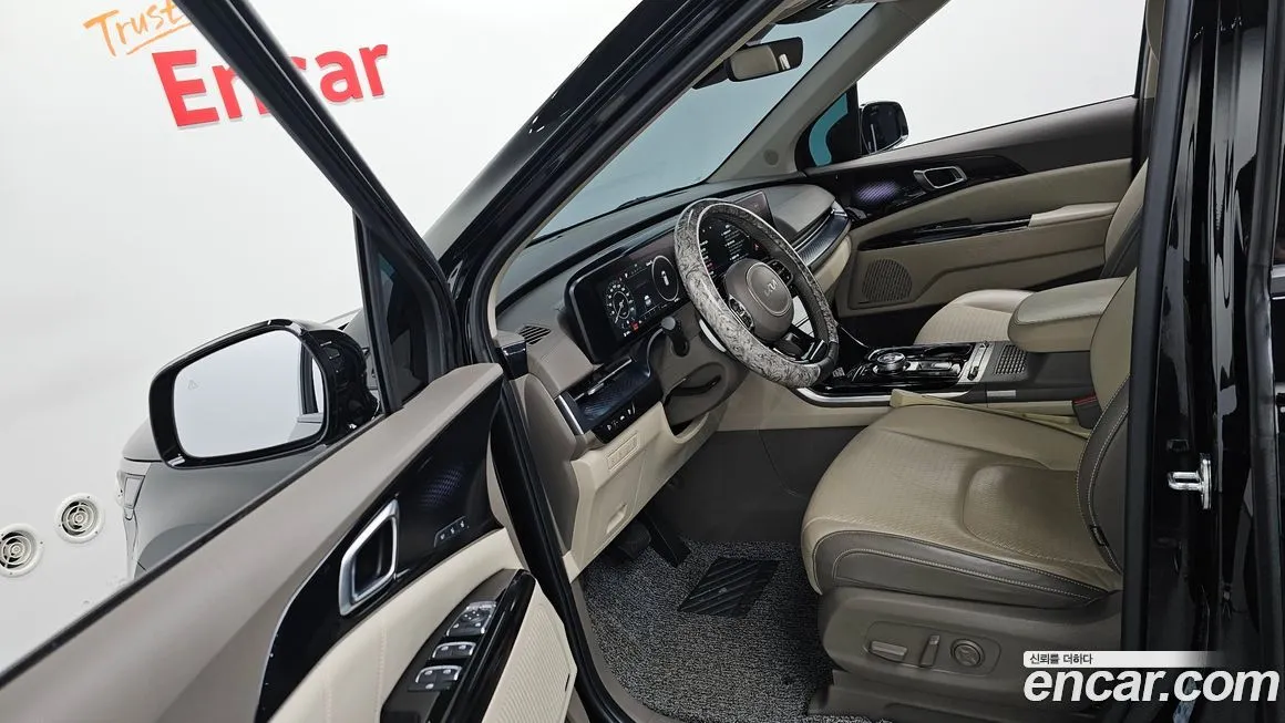 Kia Carnival — фото 10