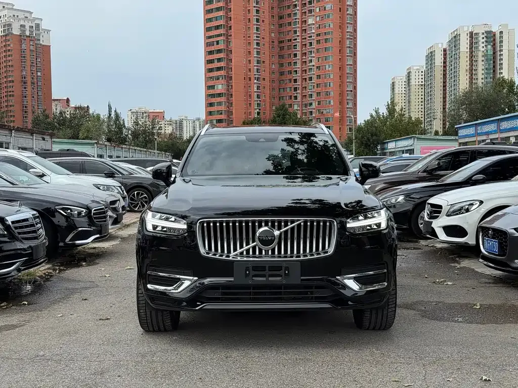 Volvo XC90 — фото 2