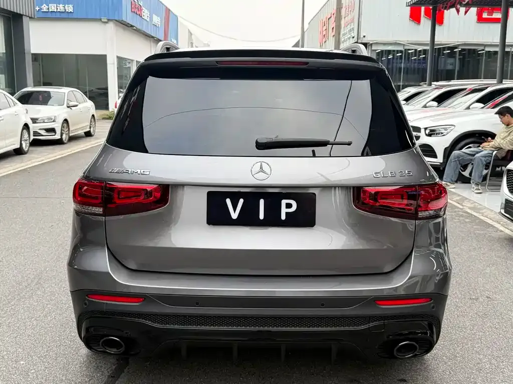Mercedes-Benz GLB AMG — фото 4