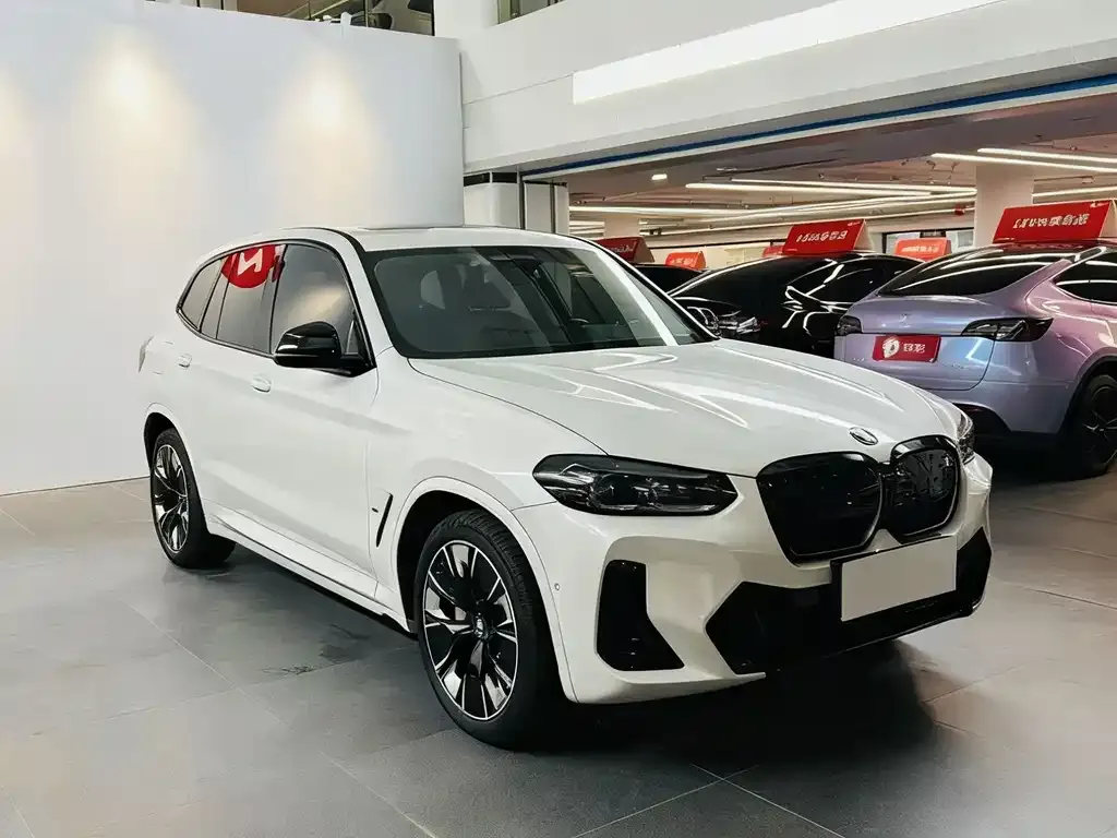 BMW iX3 — фото 4