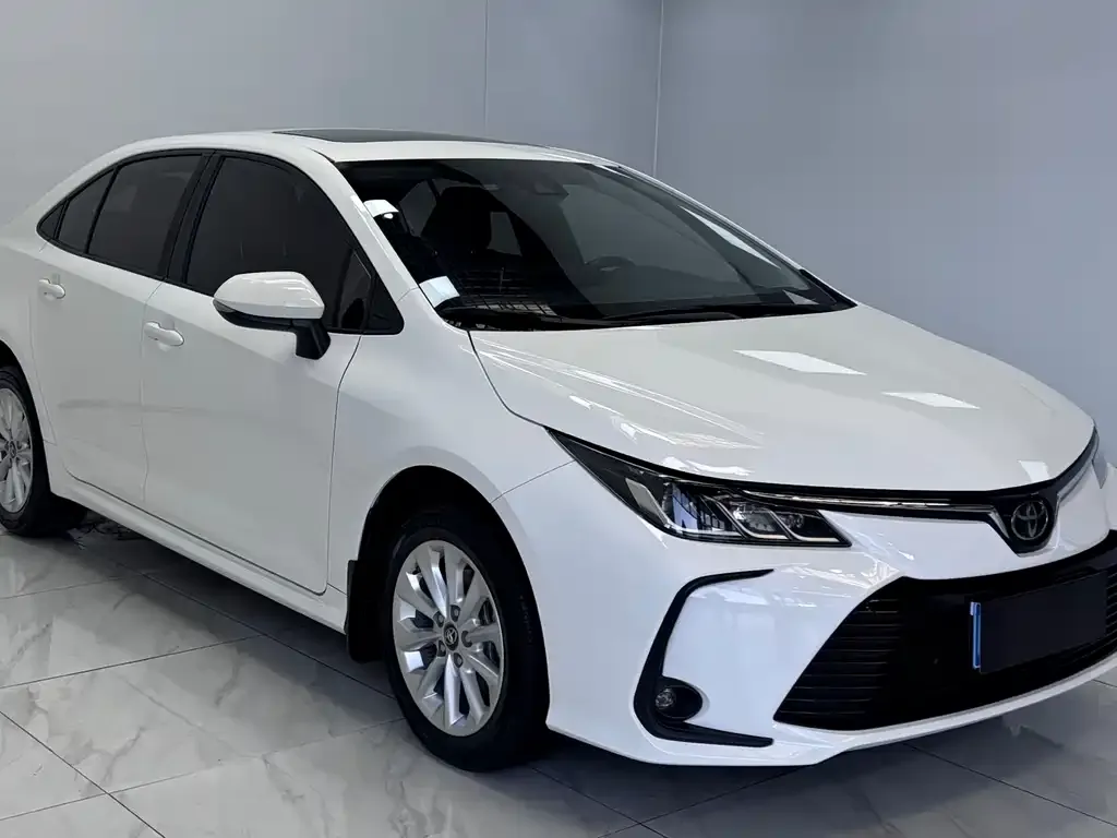 Toyota Corolla — фото 3
