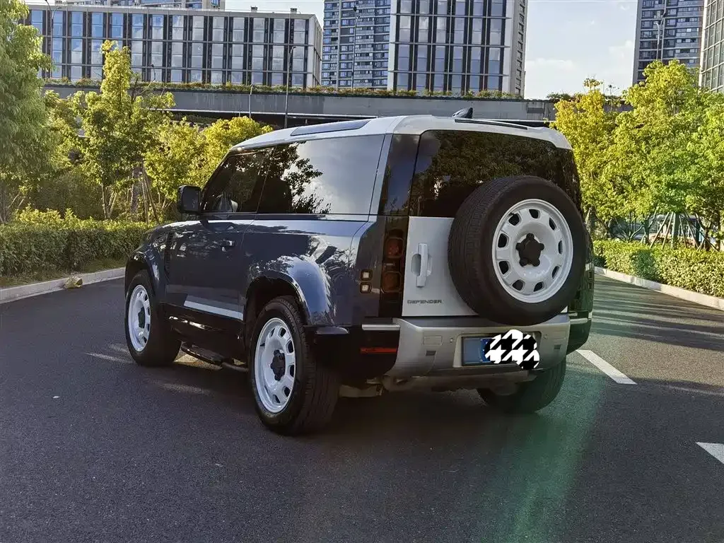 Land Rover Defender — фото 8