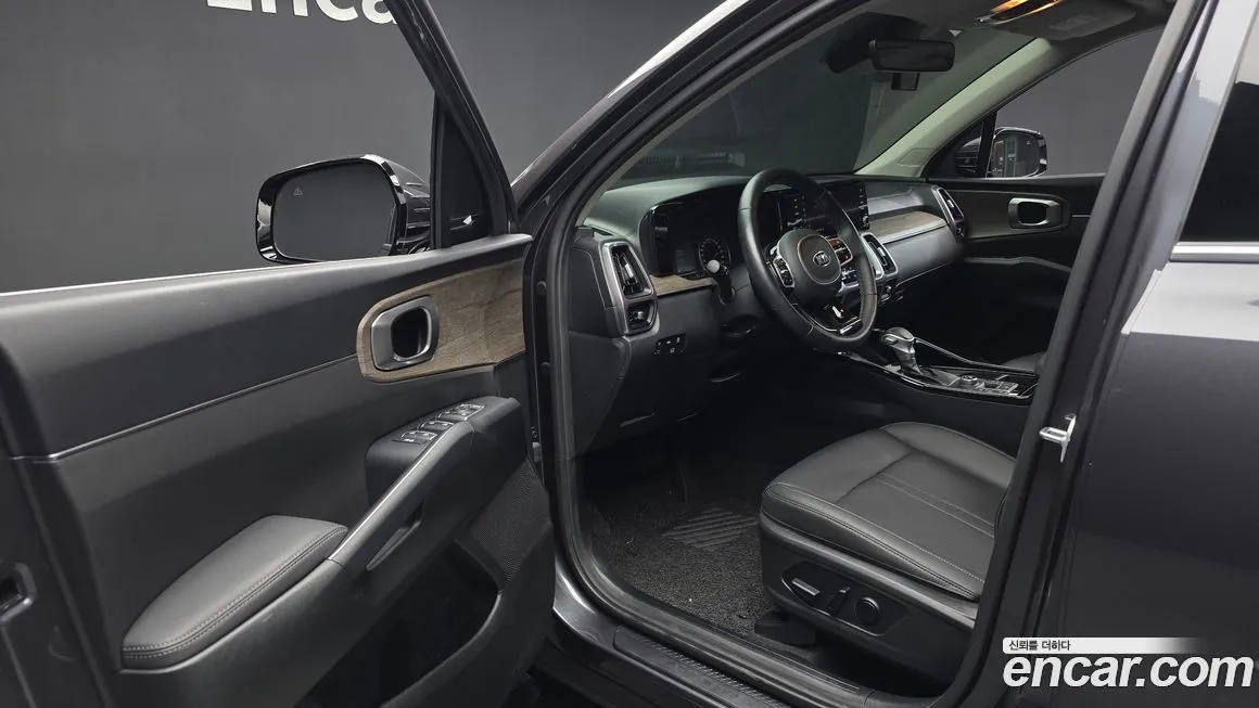 Kia Sorento — фото 10
