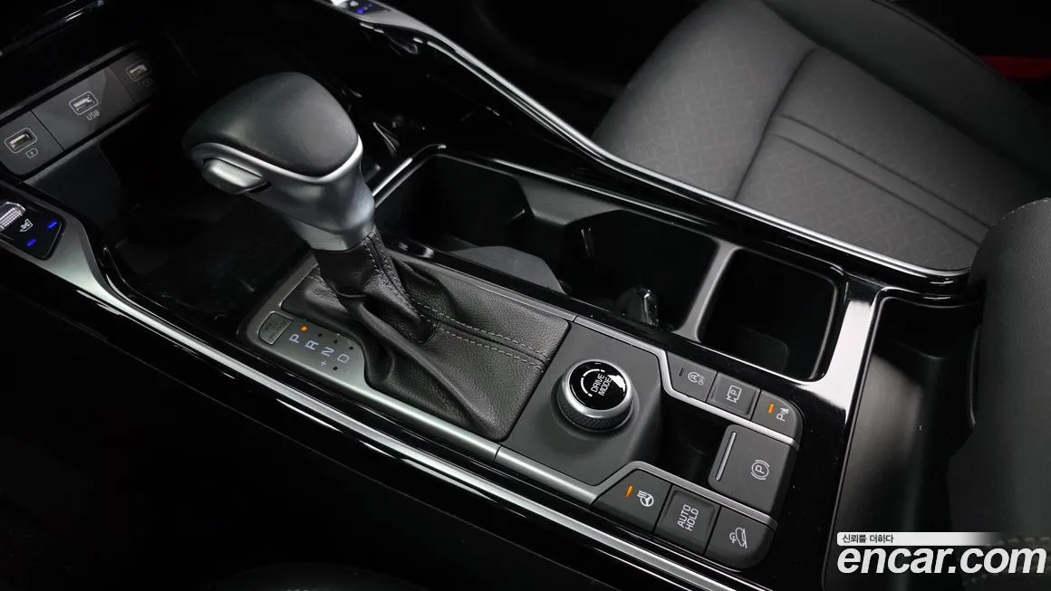 Kia Sorento — фото 9
