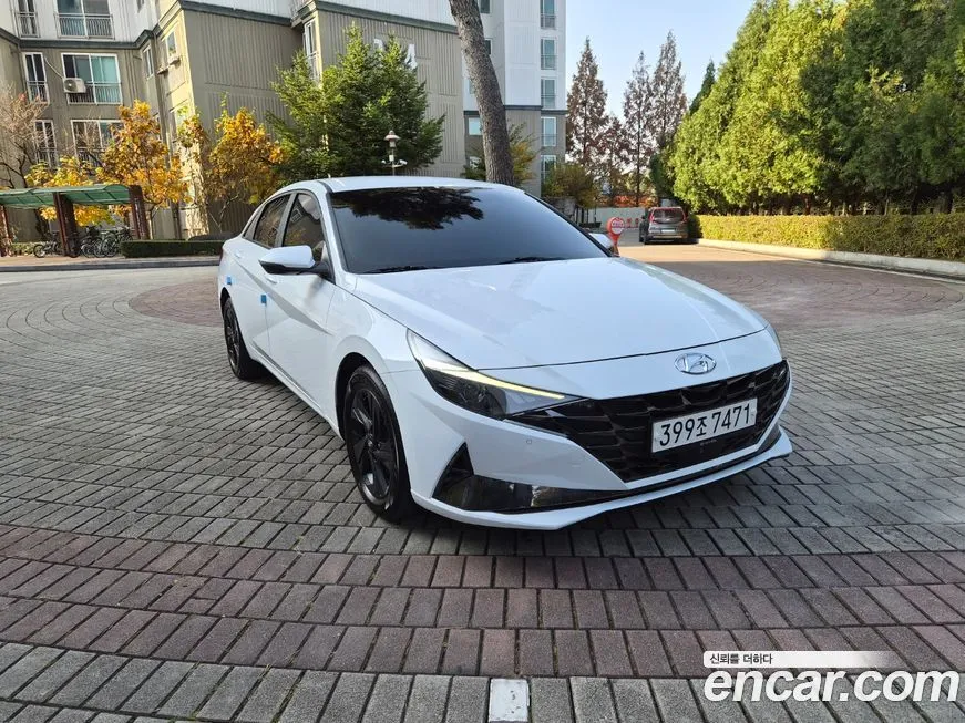 Hyundai AVANTE — фото 2