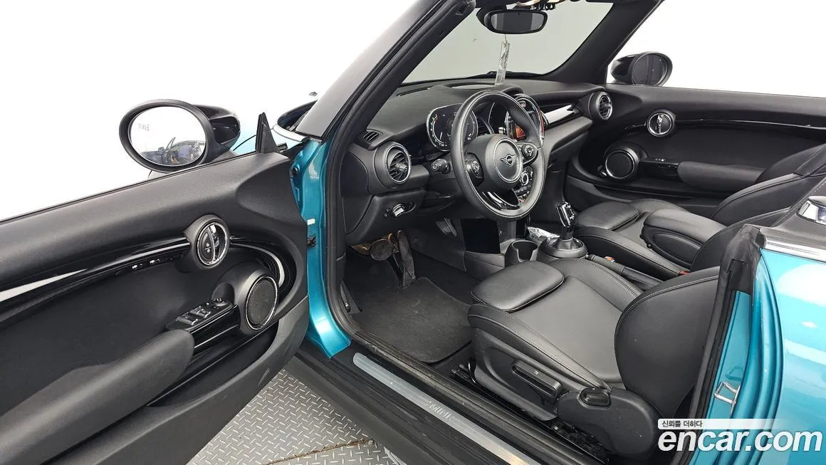 Mini Cooper Convertible — фото 10