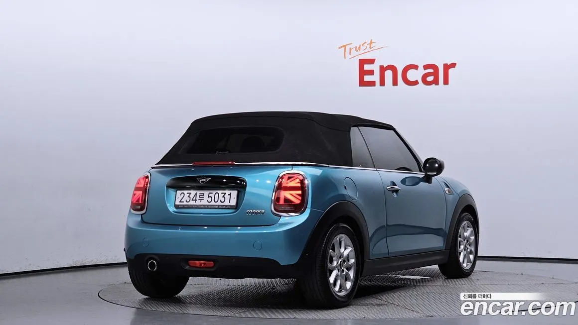 Mini Cooper Convertible — фото 4