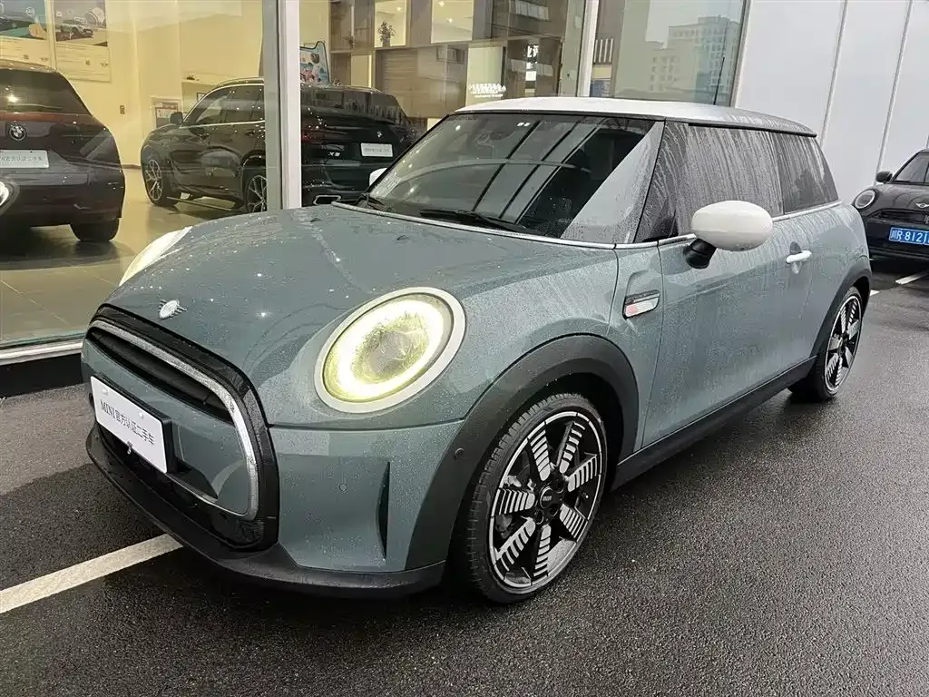 MINI Cooper (3-door) — фото 1