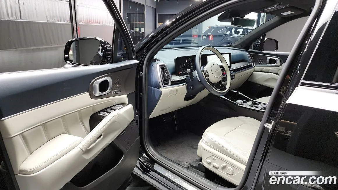 Kia Sorento — фото 10