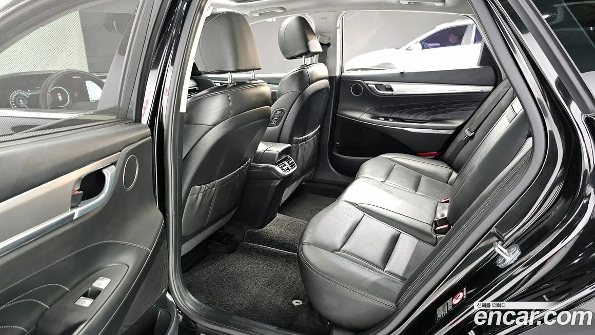 Hyundai Grandeur — фото 10
