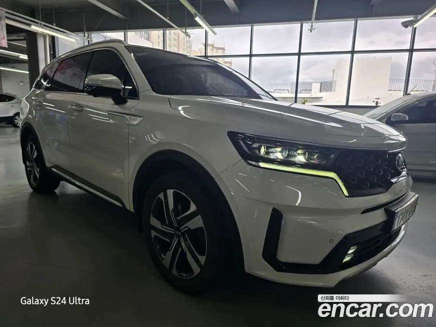 Kia Sorento — фото 6