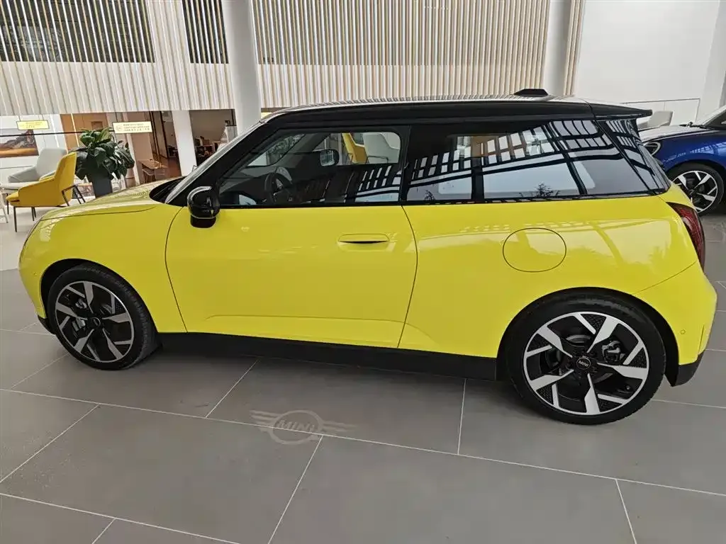MINI Cooper EV — фото 5