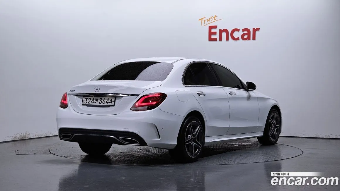 Mercedes-Benz C-Class — фото 2