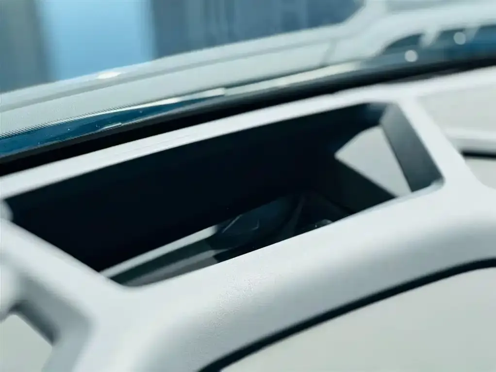 BMW XM — фото 10