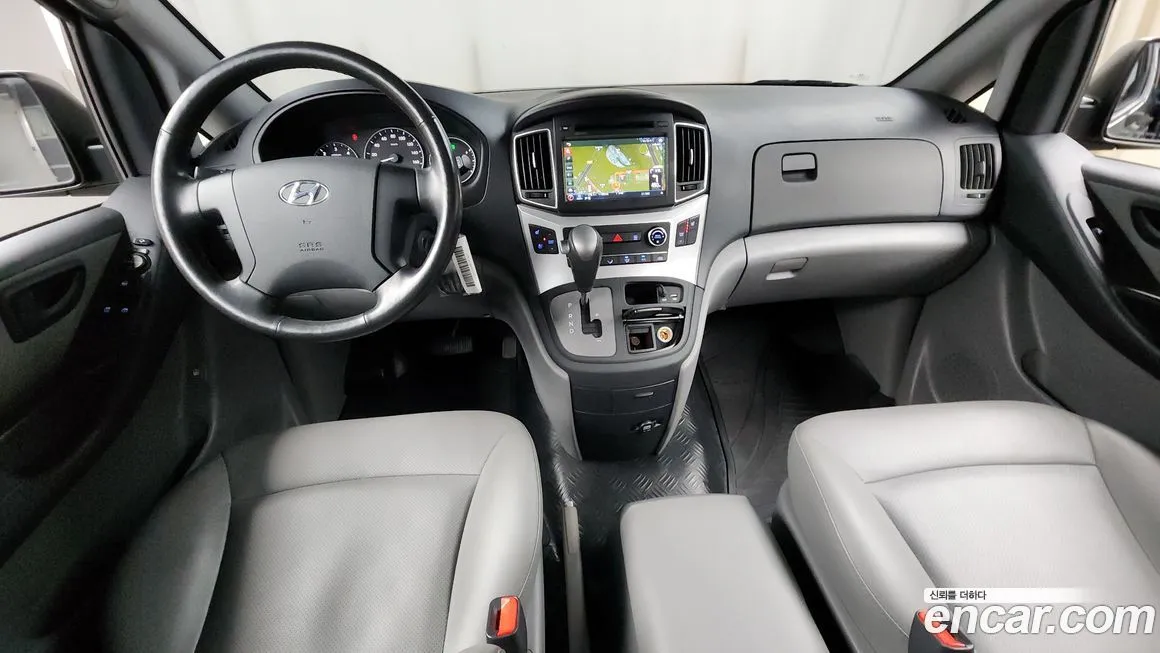 Hyundai Starex — фото 7