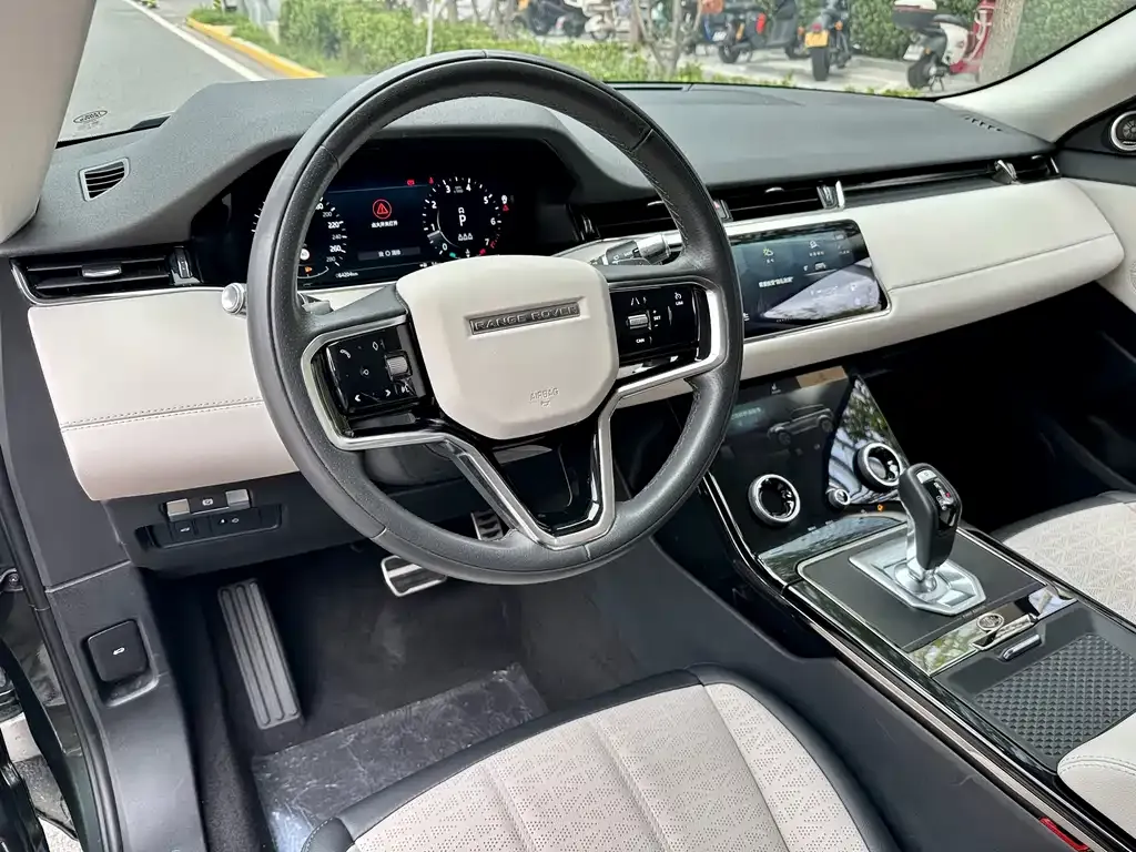 Land Rover Evoque — фото 10