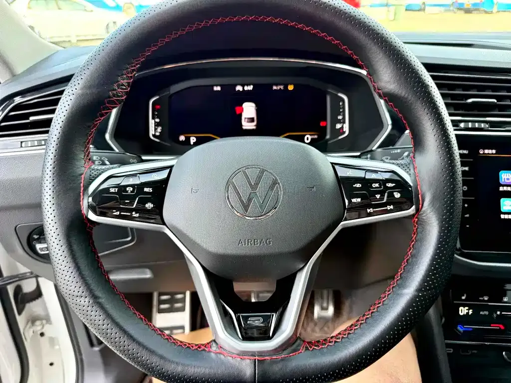Volkswagen Tiguan X — фото 8