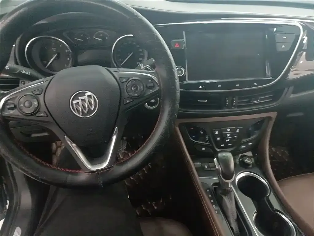 Buick Envision Plus — фото 10