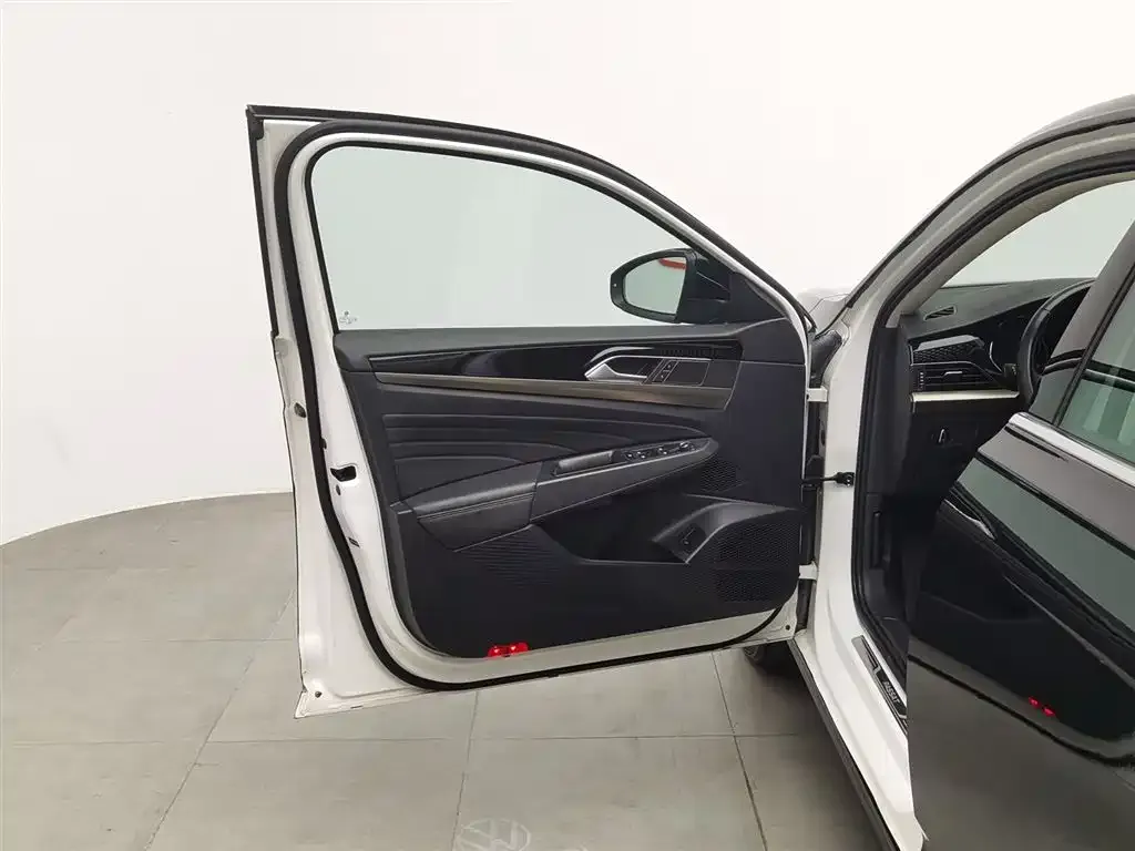 Volkswagen Passat — фото 8