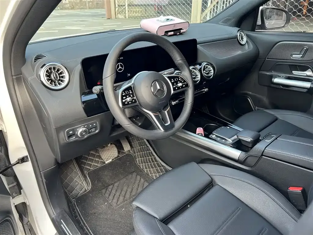 Mercedes-Benz GLA — фото 10