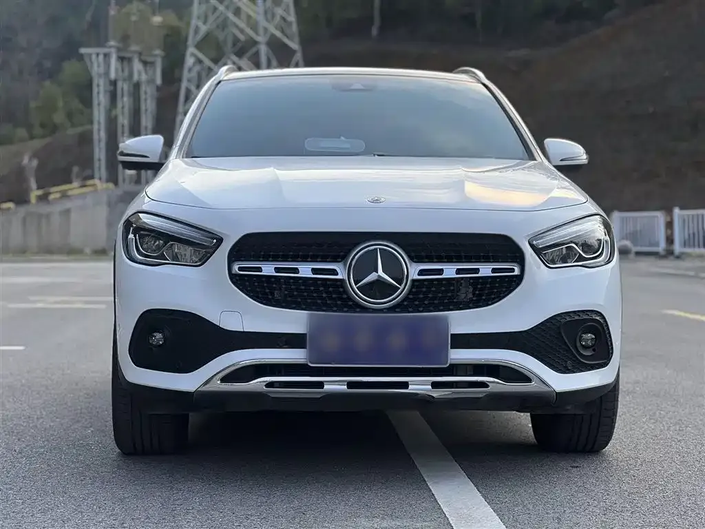 Mercedes-Benz GLA — фото 6