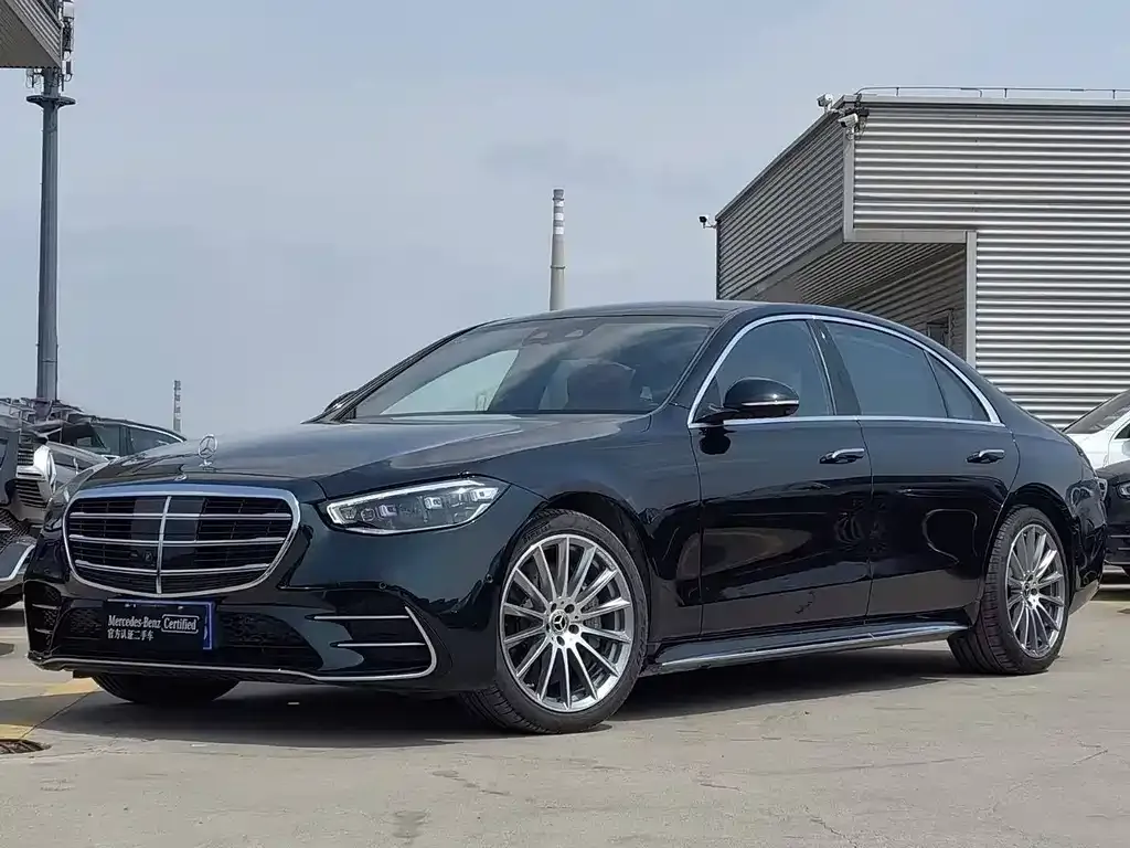 Mercedes-Benz S-Class — фото 1