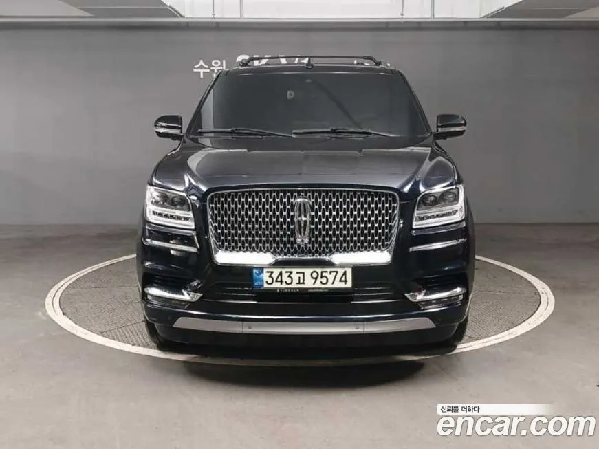 Lincoln Navigator — фото 1