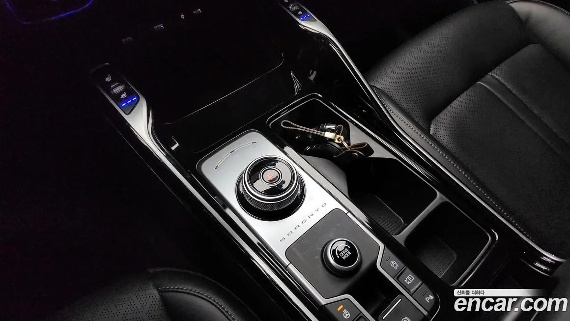 Kia Sorento — фото 9