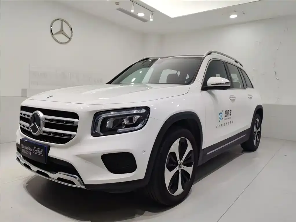 Mercedes-Benz GLB — фото 1