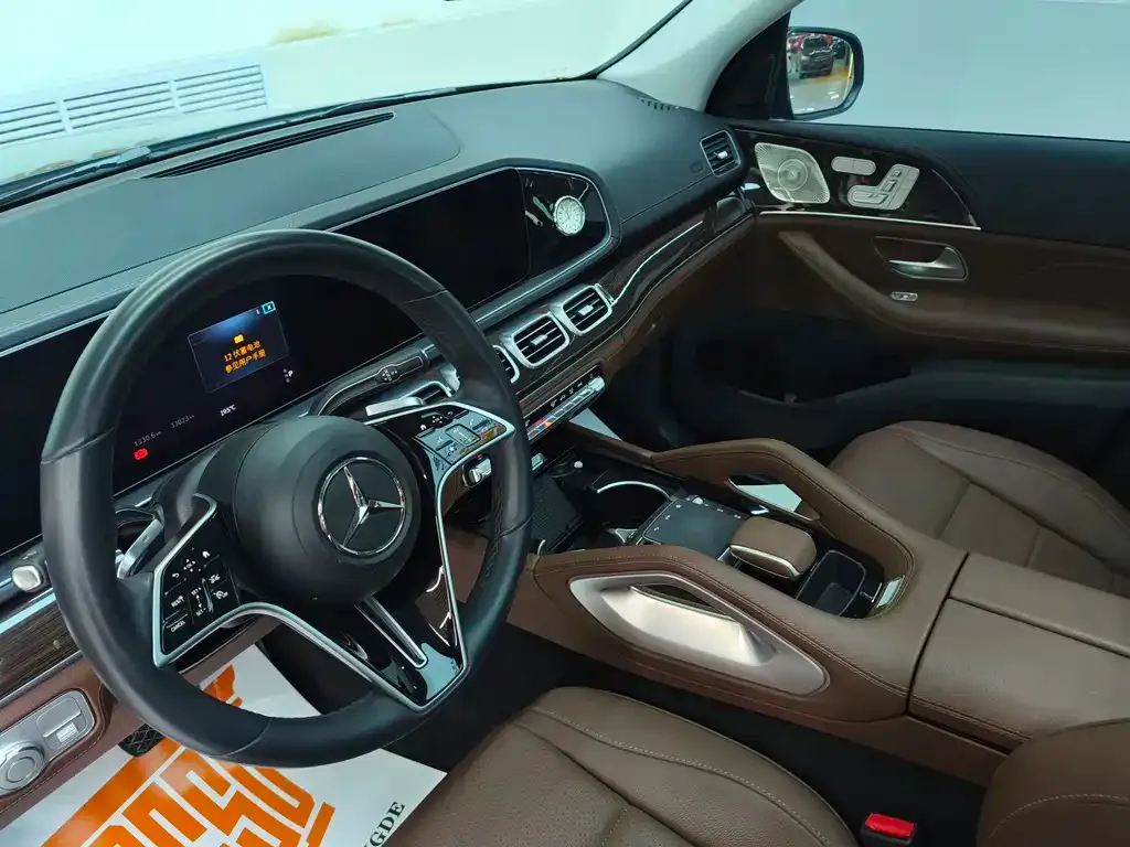 Mercedes-Benz GLE — фото 9