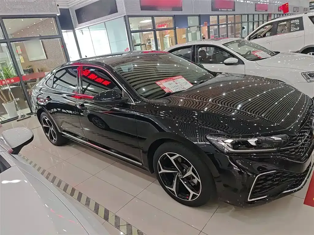 Volkswagen Passat — фото 4