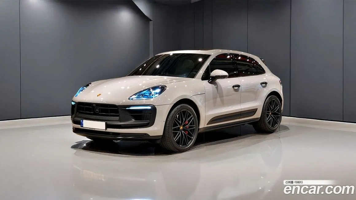 Porsche Macan — фото 1