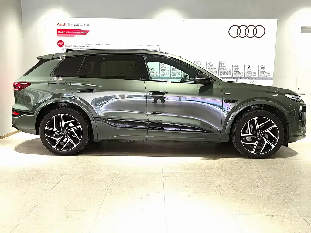 Audi Q6L e-tron — фото 3