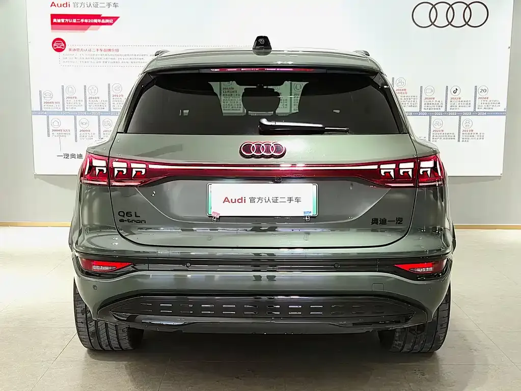 Audi Q6L e-tron — фото 5